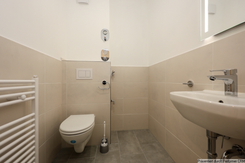 24 G�ste-WC Dachgeschosswohnung Schenefeld