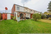 Terrassenseite Endreihenhaus mit 3 Zimmern und Vollkeller und Garage -
