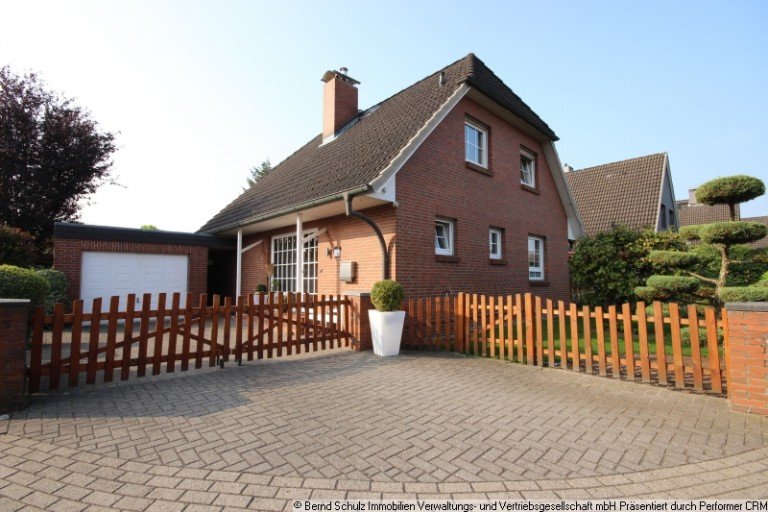 1 Hausansicht Heist Einfamilienhaus modernes EFH mit Garage, Vollkeller und gepflegtem Grundst�ck