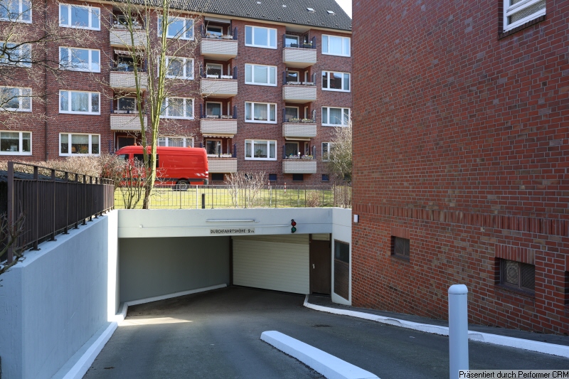 01 Einfahrt Tiefgaragenstellplatz Hamburg