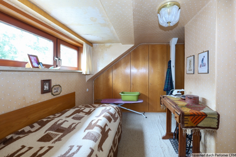 27 Raum im OG Einfamilienhaus Hamburg