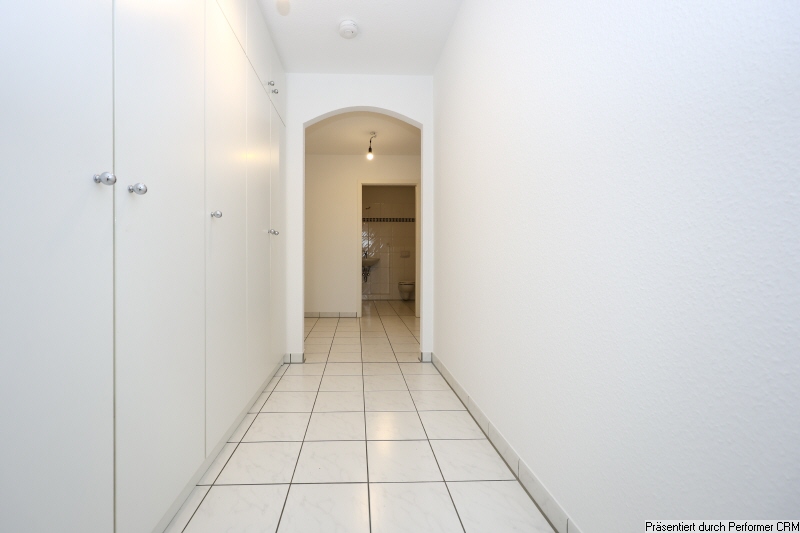 08 Verbindungsflur zur K�che Etagenwohnung Schenefeld