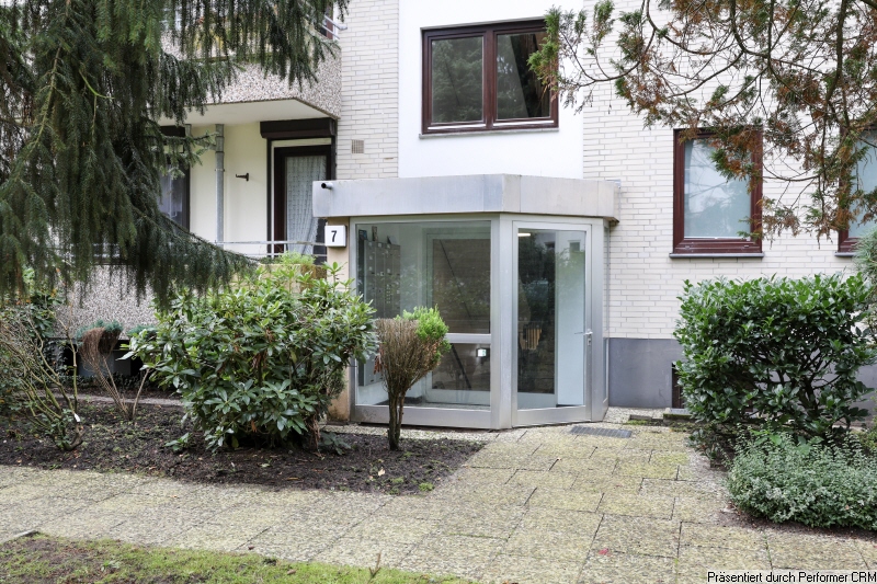 02 Hauseingang Dachgeschosswohnung Schenefeld