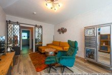 11 Wohnzimmer Modernisierte 4-Zimmer Erdgeschosswohnung mit gro�em Garten und Stellplatz