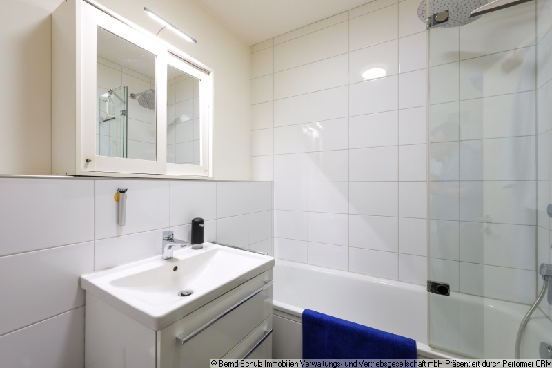 9 Bad Dachgeschosswohnung Hamburg