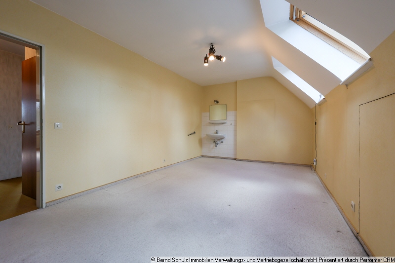 19 Zimmer 3 im 1 OG Reiheneckhaus Hamburg