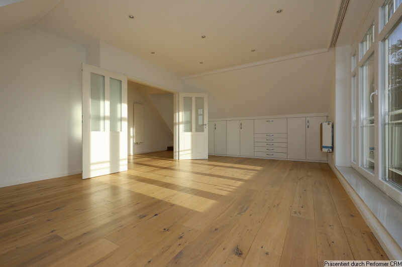 10 Wohnzimmer Dachgeschosswohnung Pinneberg