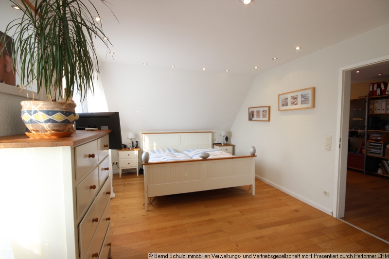 9 Schlafzimmer im OG Einfamilienhaus Heist