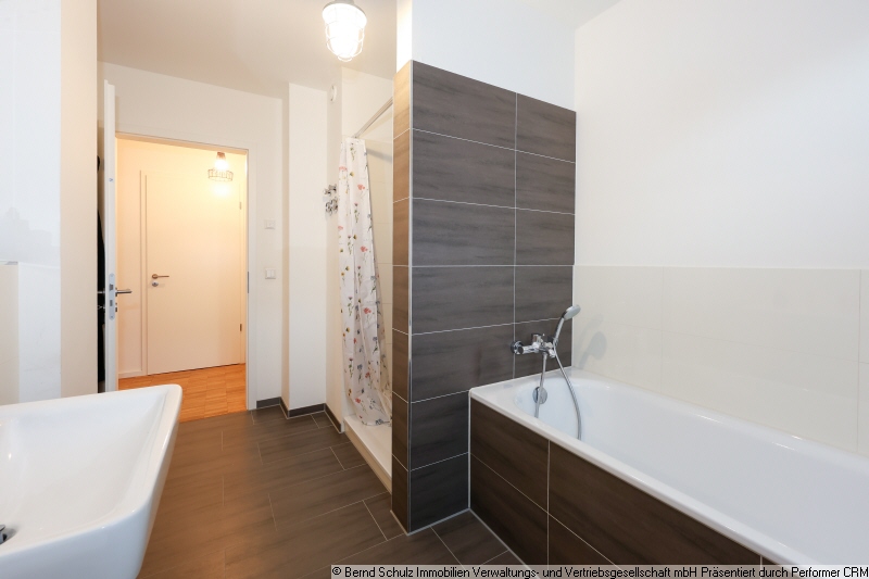 14 Vollbad Erdgeschosswohnung Hamburg