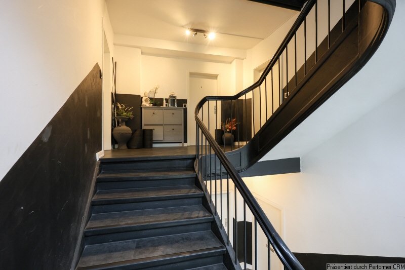 12 Treppenhaus Etagenwohnung Hamburg