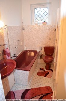Badezimmer Gepflegter Reihenbungalow mit Vollkeller und gro�em Garten