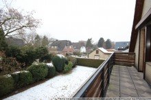 15 Balkon mit Garten gro�z�gig geschnittenes Einfamilienhaus in gutem Zustand