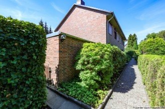 Hauptbild Charmantes Endreihenhaus in massiver Bauweise mit Vollkeller, Garage und ausgebautem Spitzboden