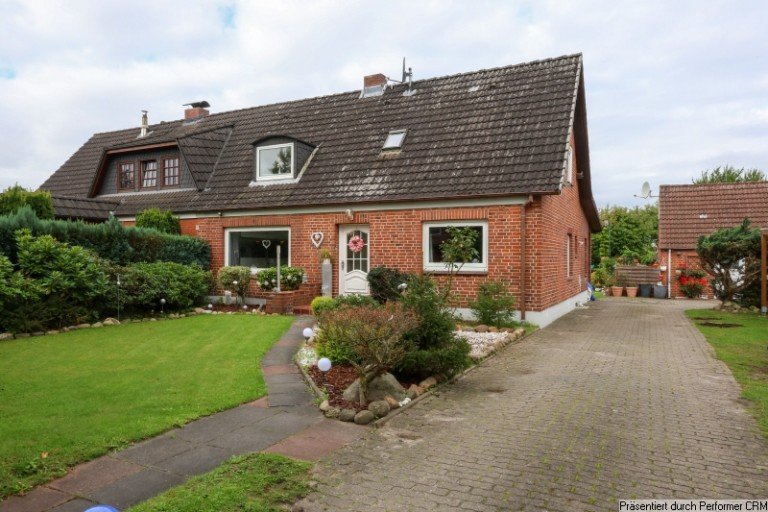 1 Hausansicht Halstenbek Doppelhaush�lfte Gepflegte Doppelhaush�lfte mit besonderem Extra - zus�tzliches kleines Haus f�r Hobby, Werkstatt & kreative Ideen