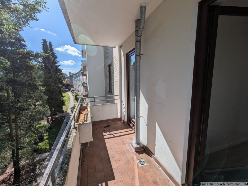 17 kleiner Balkon Etagenwohnung Schenefeld