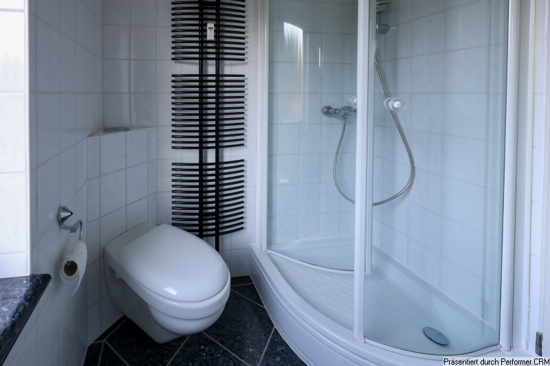 12 Duschbad Erdgeschosswohnung Rellingen